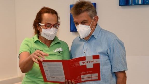 Oberfranken: Bayerischer Hausärzteverband kooperiert mit Gesundheitsregion plus bei Notfallmappe 